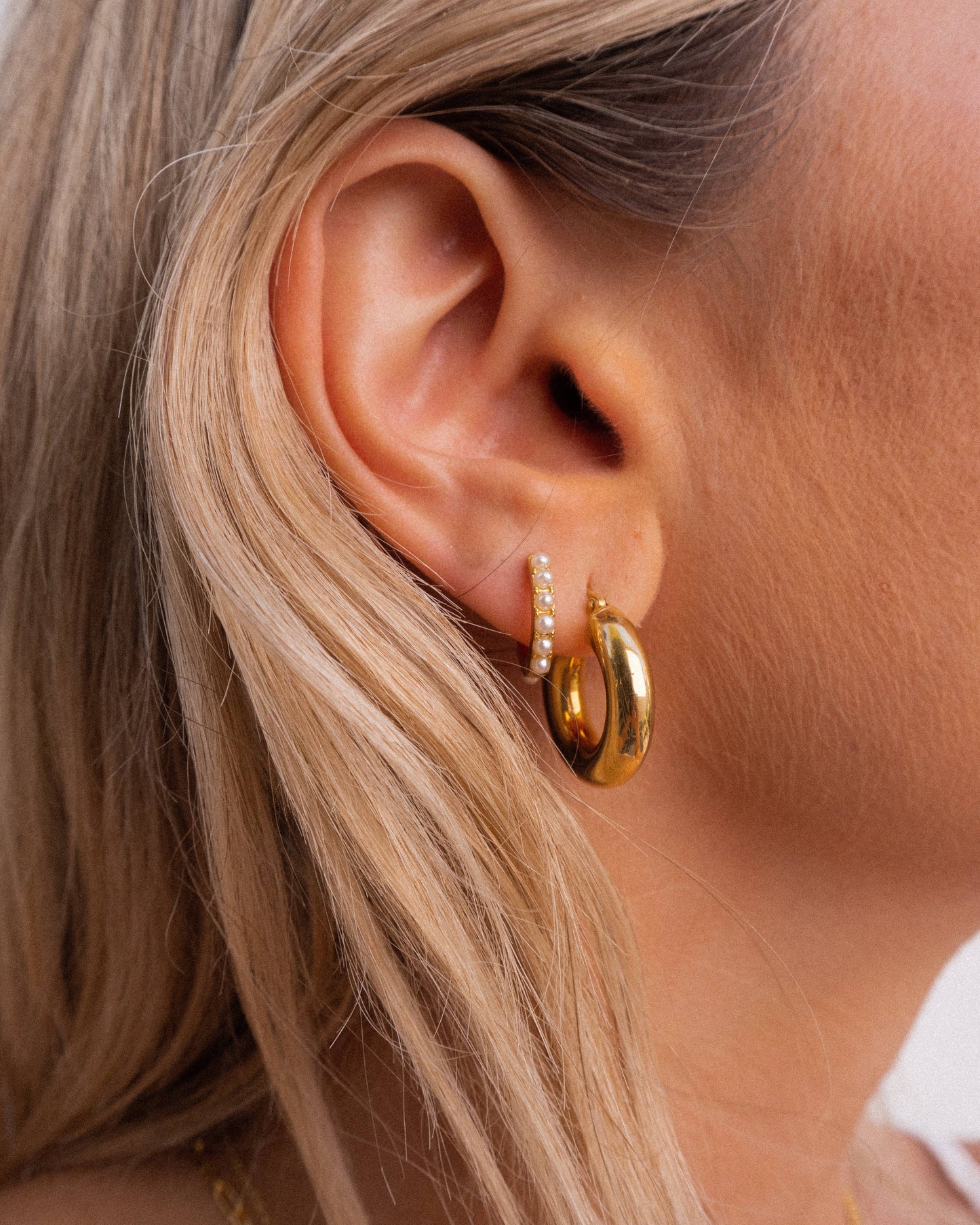 Lilian hoops