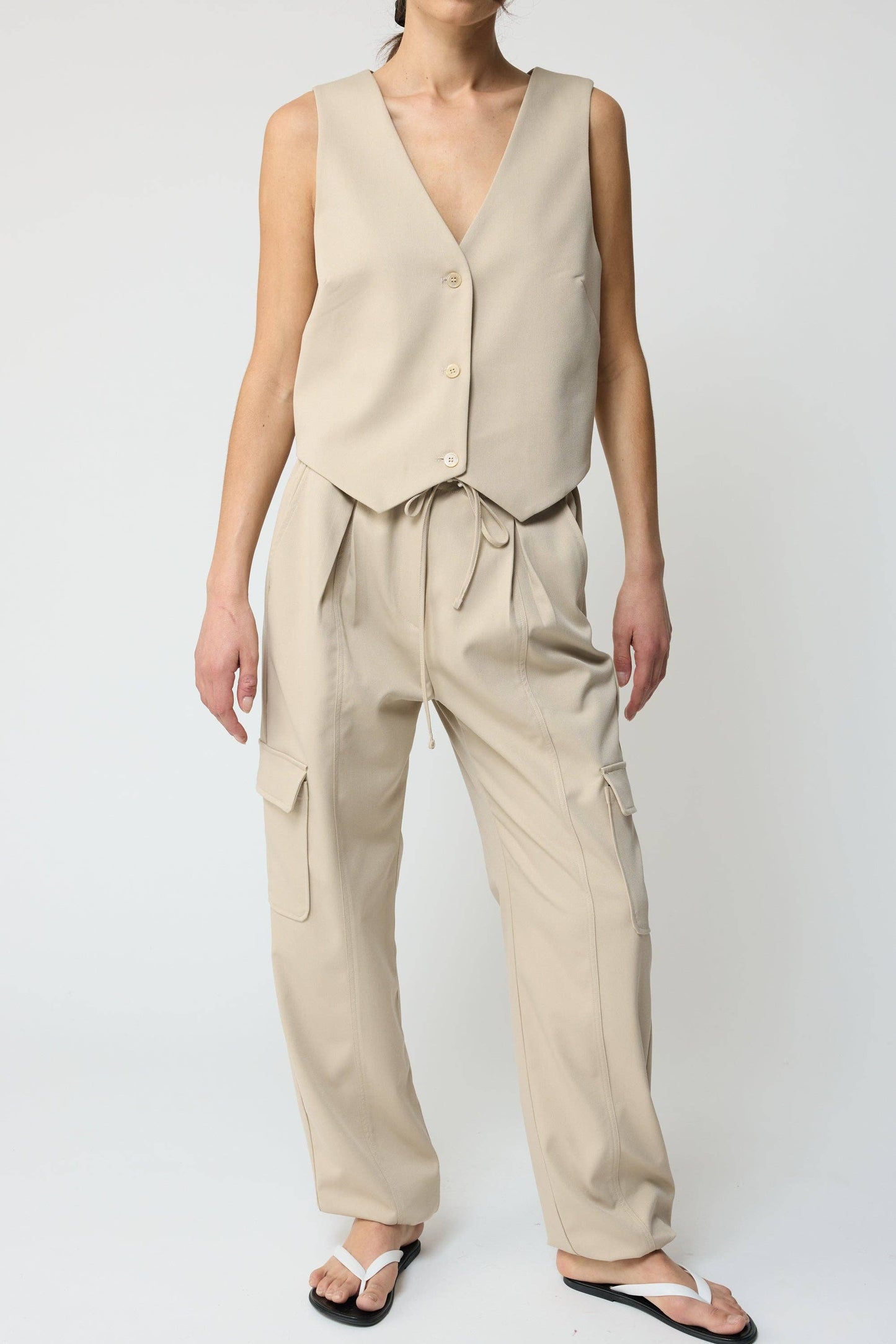 The Cargo Pants in Pebble