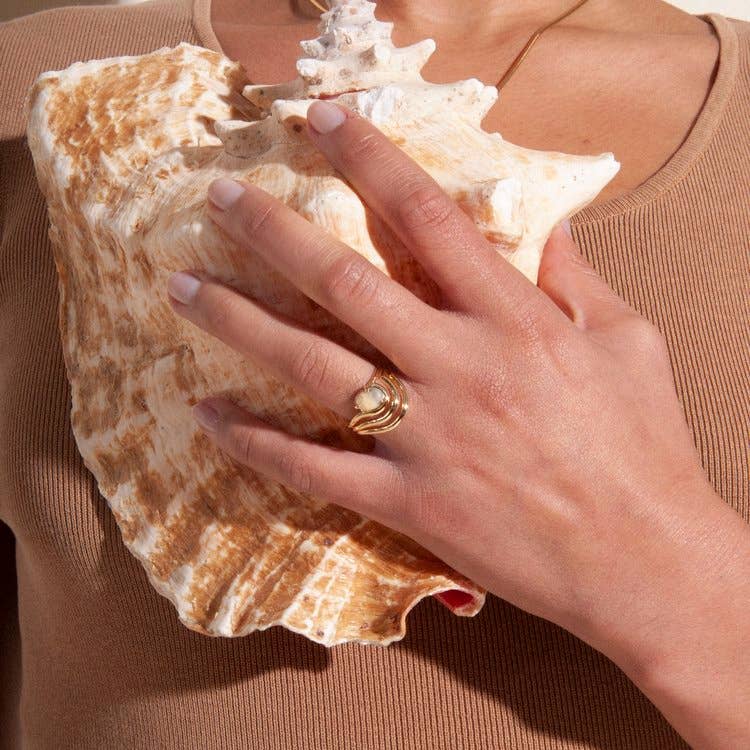 The Sway Ring in Agate