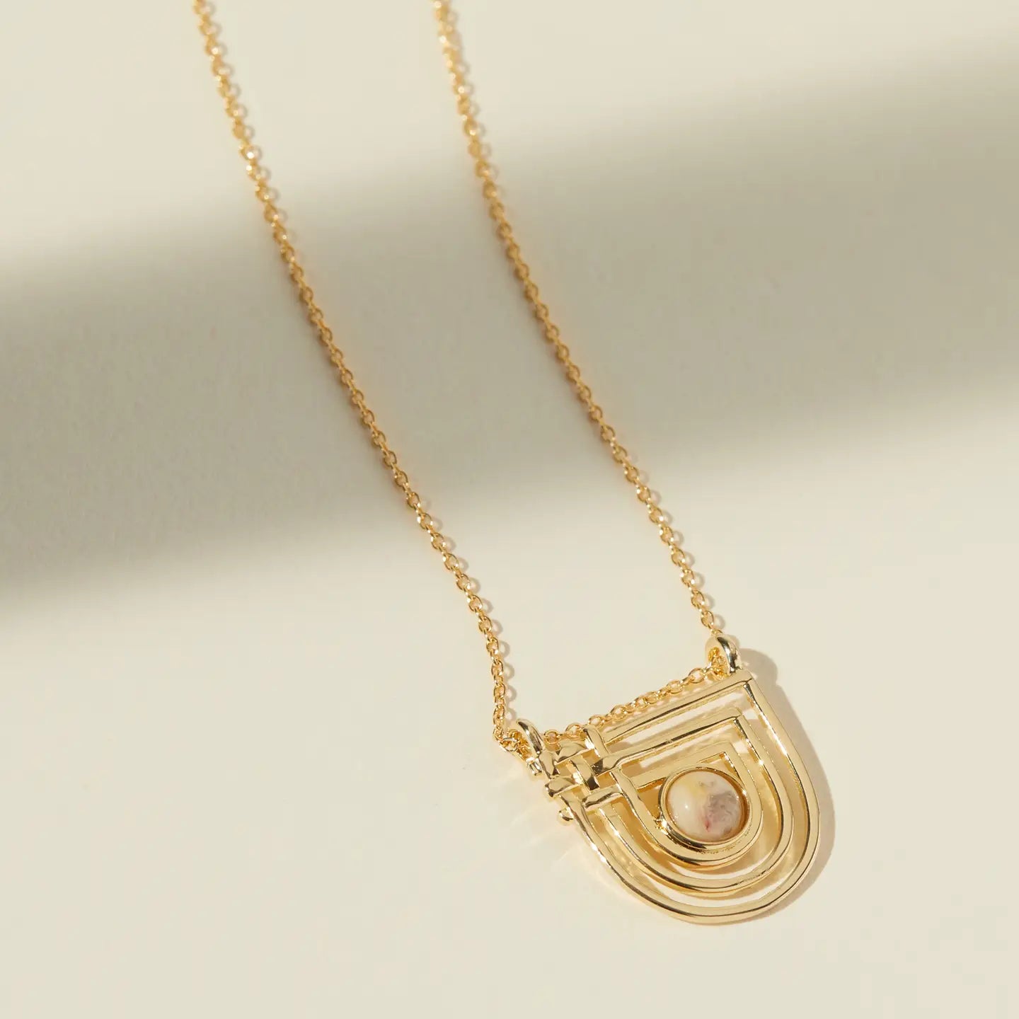 The Golden Era Necklace in Agate