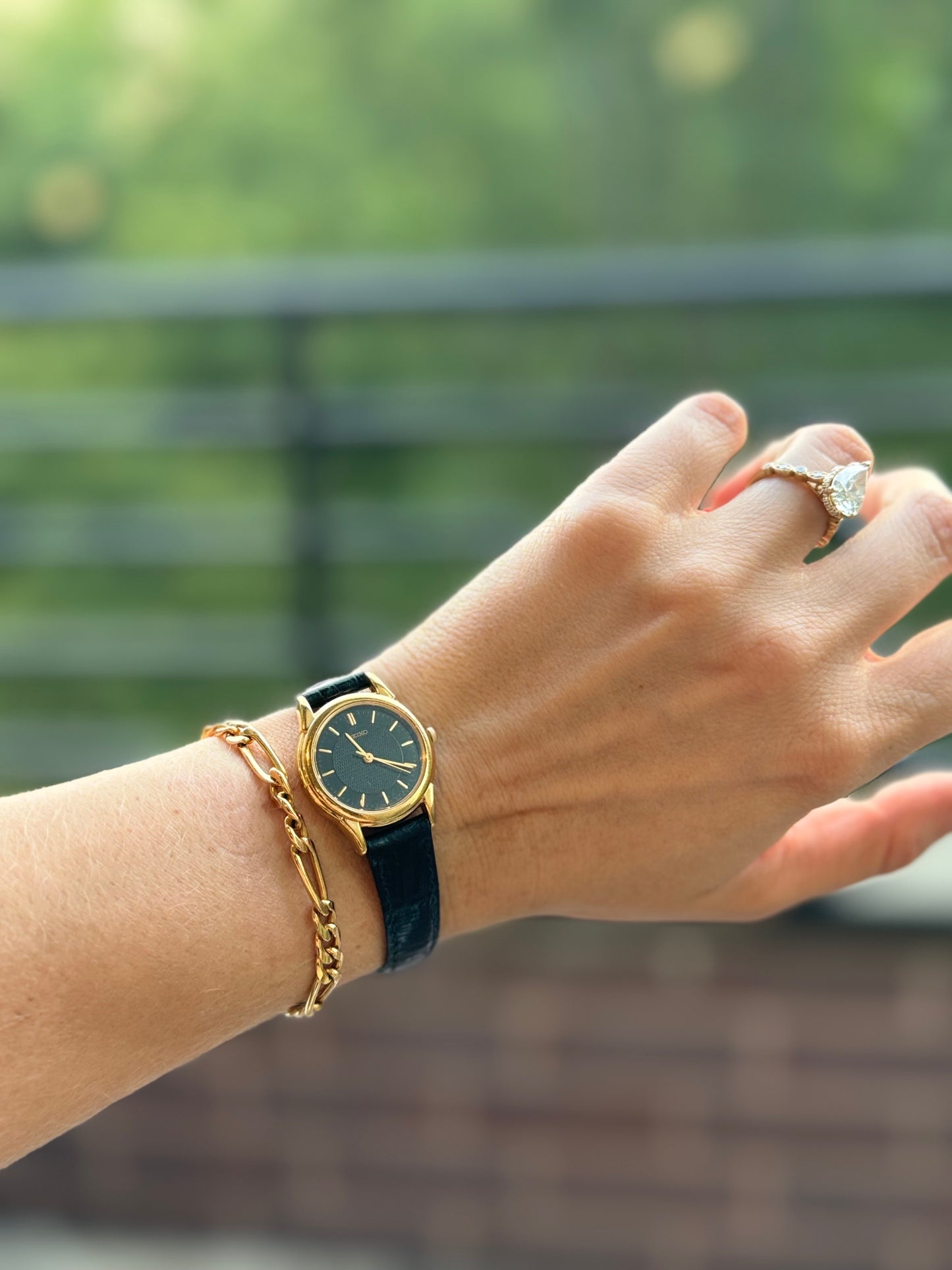 Vintage SEIKO Black and Gold Women’s Watch