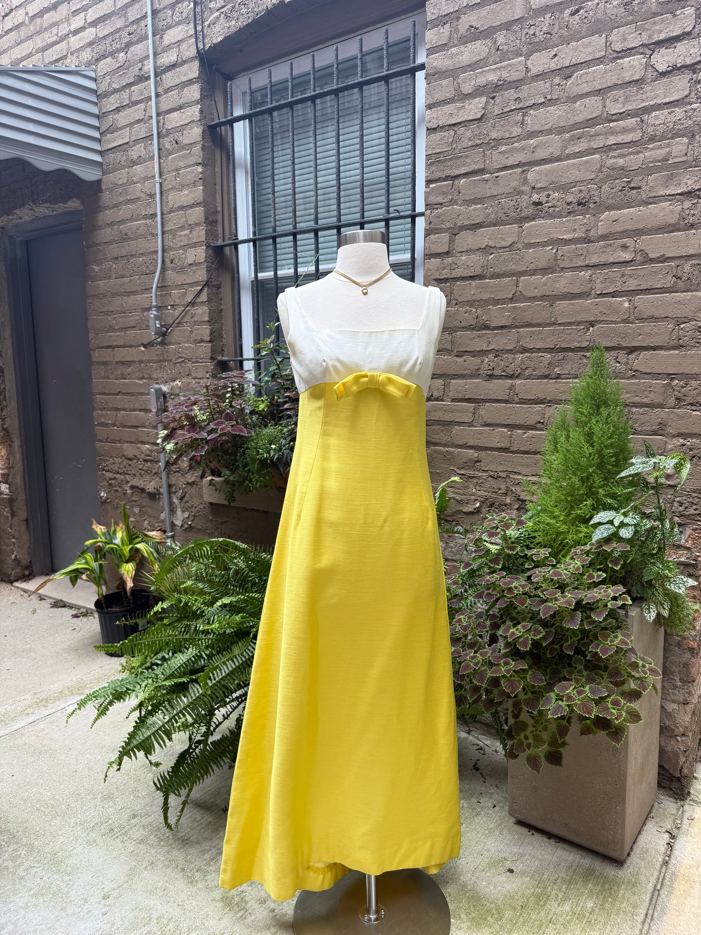 Vintage Yellow & Cream Classic Bow Dress