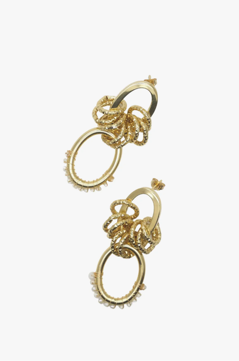 The Bella Earring with Freshwater Pearls