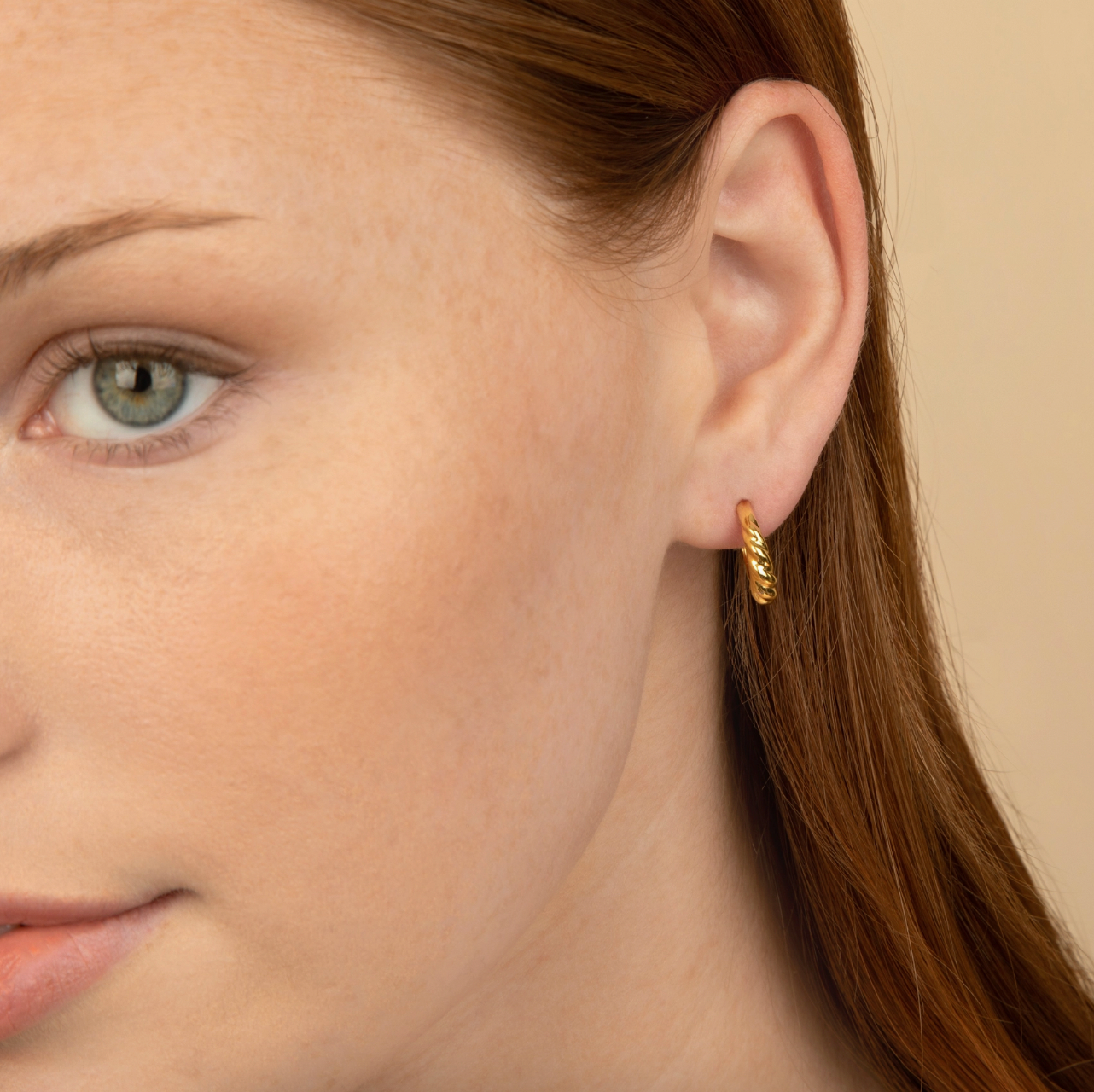 Yvonne Semi Hoops
