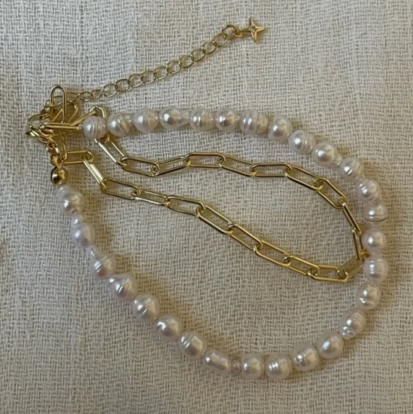 The Laumė Necklace