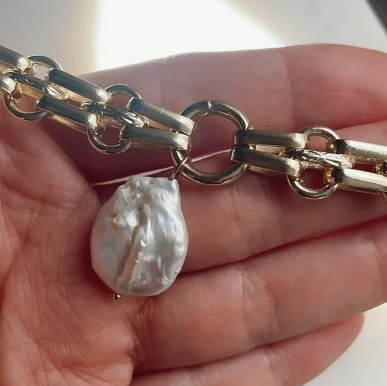 The Ovo Pearl Chain Link Necklace