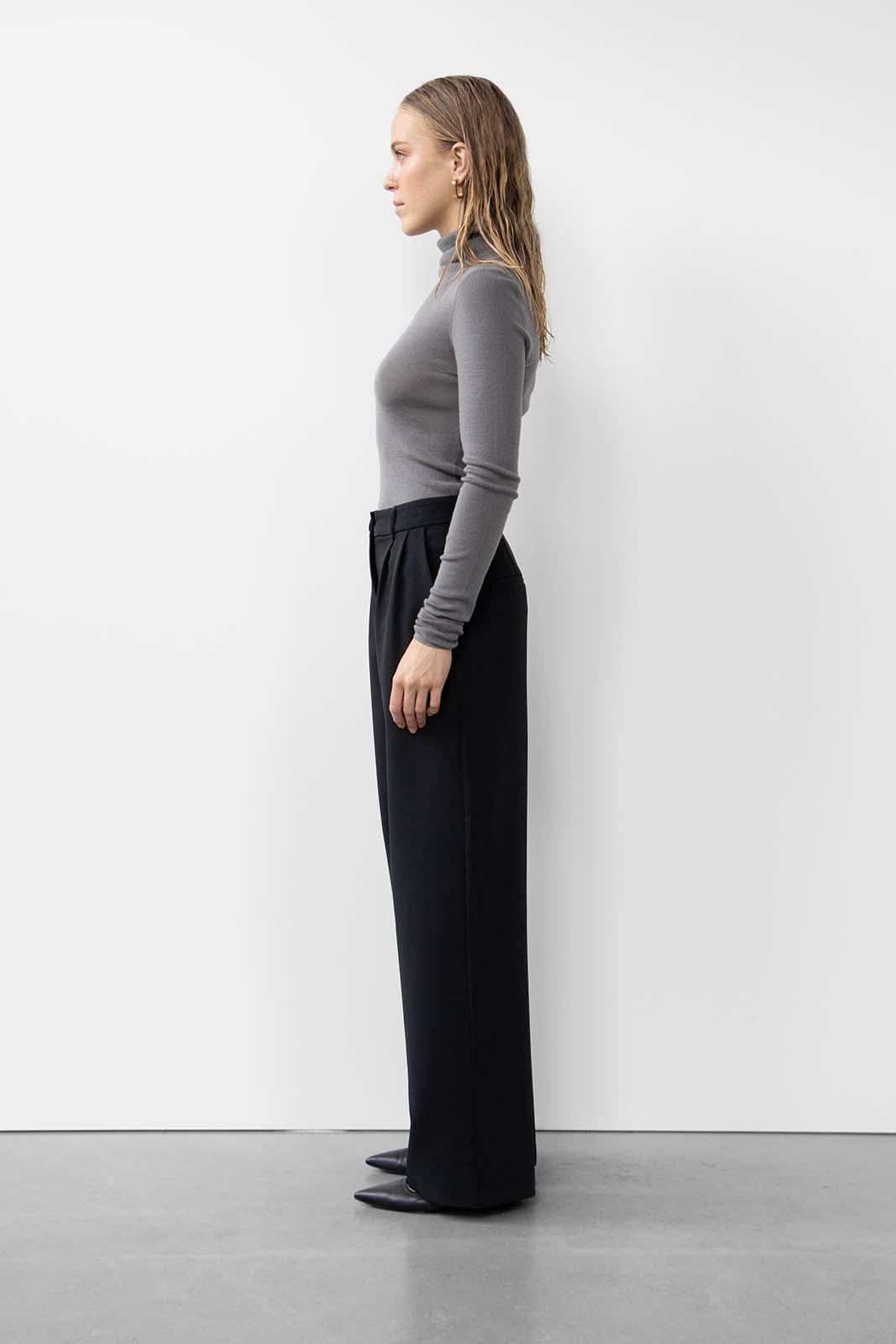 The Ruby Wide Pleated Trouser in Black