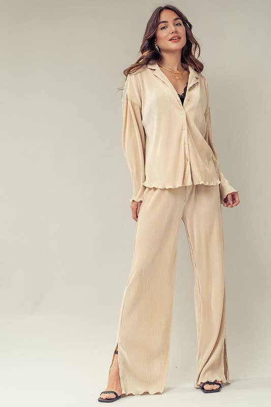 The Jet Set Ribbed Wavy Trim Shirt