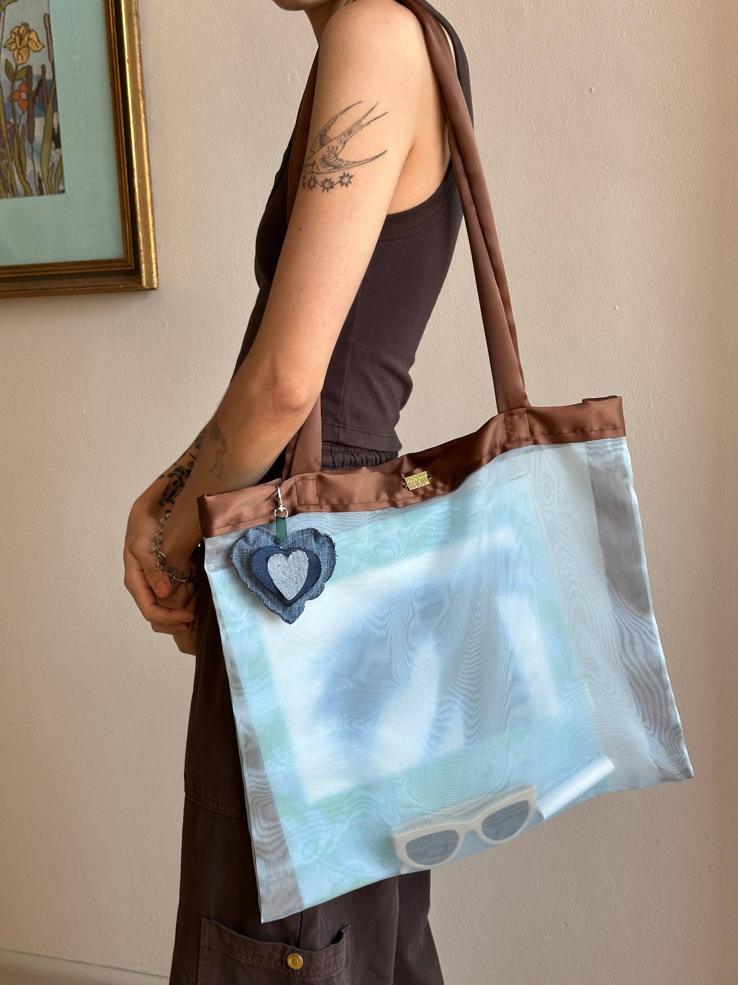 The Veronica Tote Bag in Sky Blue
