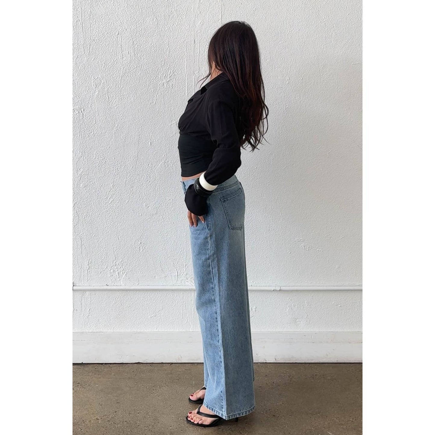 Half Button Down Fitted Waist Shirt in Black