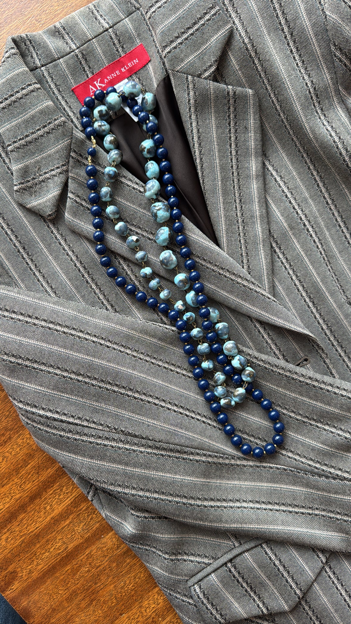 Vintage Trifari blue beaded necklace