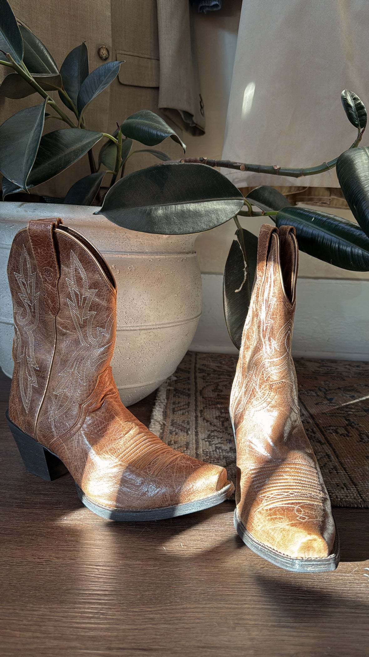 Ariat western leather boots