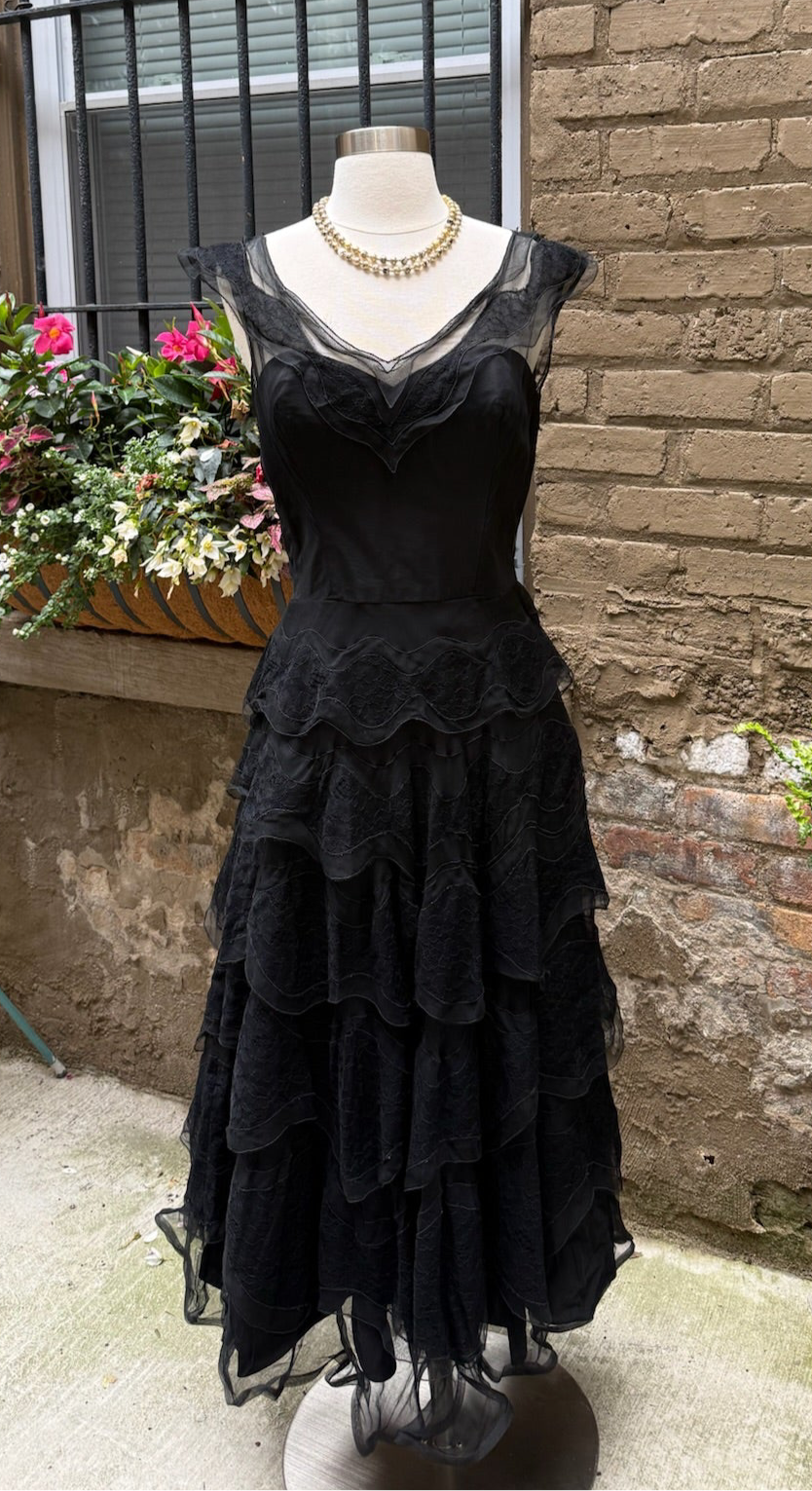 1950s Black Tiered Lace Chiffon Tulle Gown