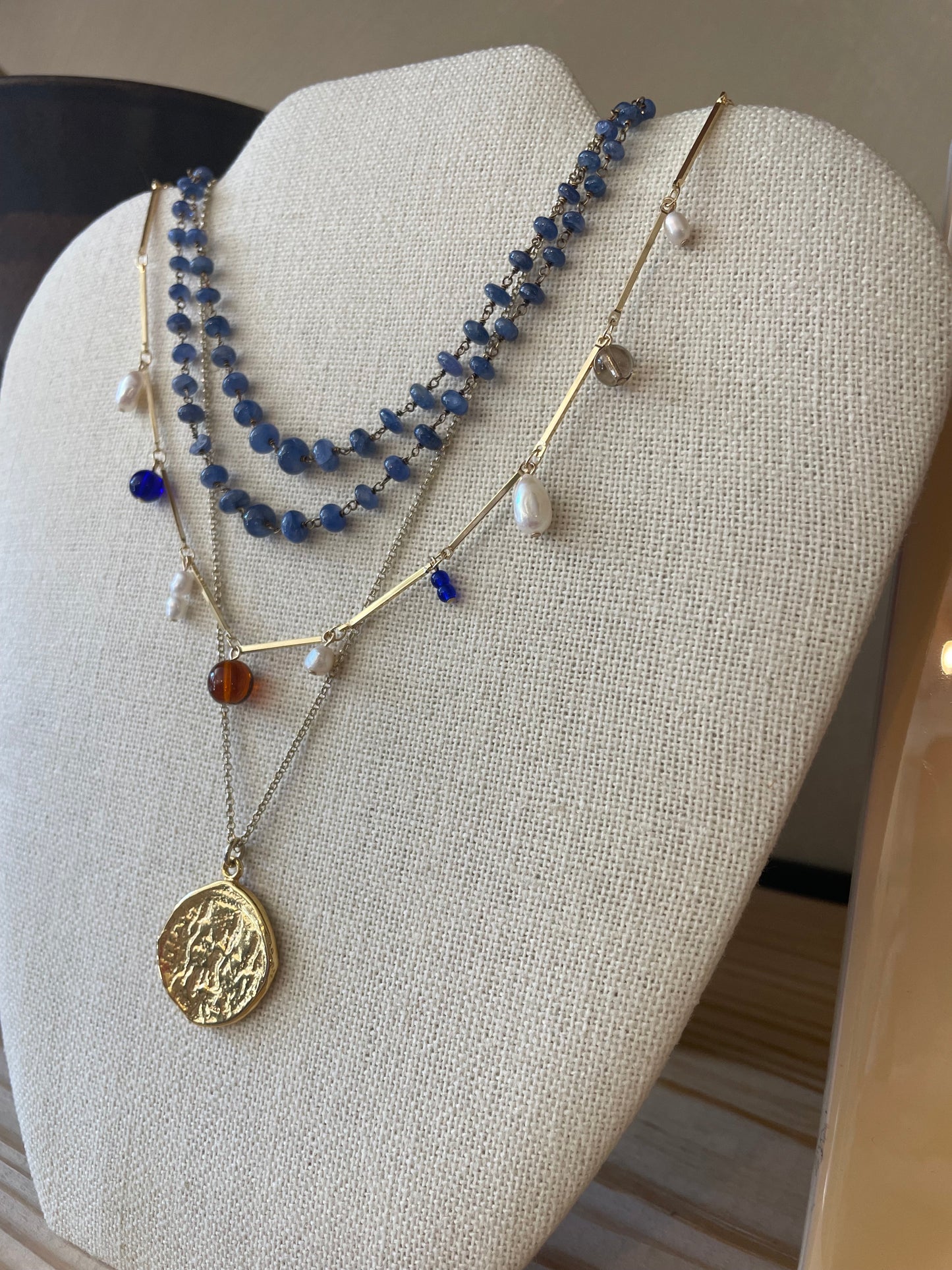 The Anderson Vintage 1970s Sapphire beaded necklace