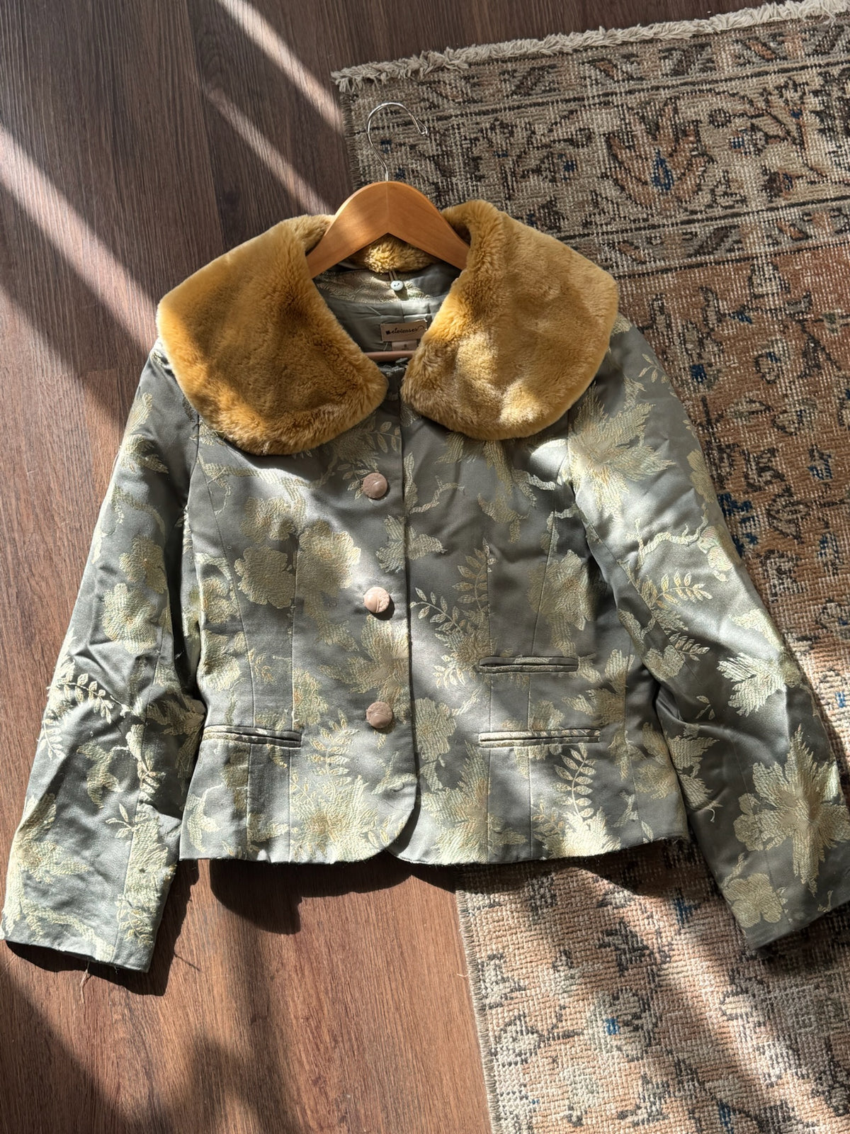 Jill Y2K Silk jacquard jacket with removable faux fur collar