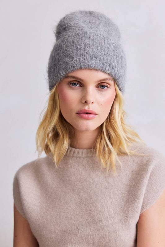 The Alpaca Beanie in Blizzard Grey