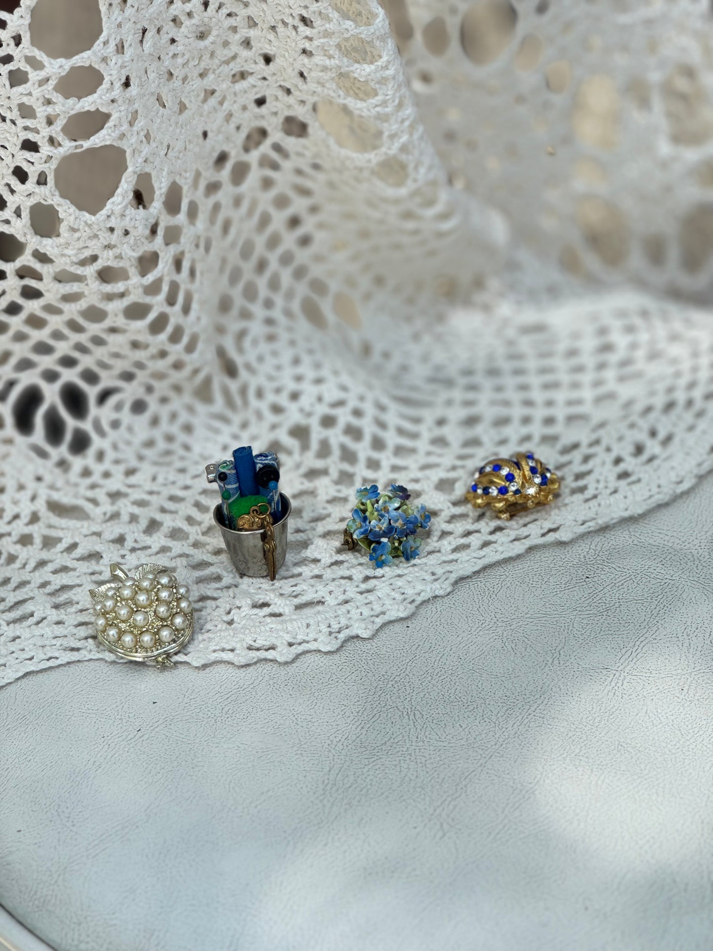 Vintage Sewer’s kit brooch