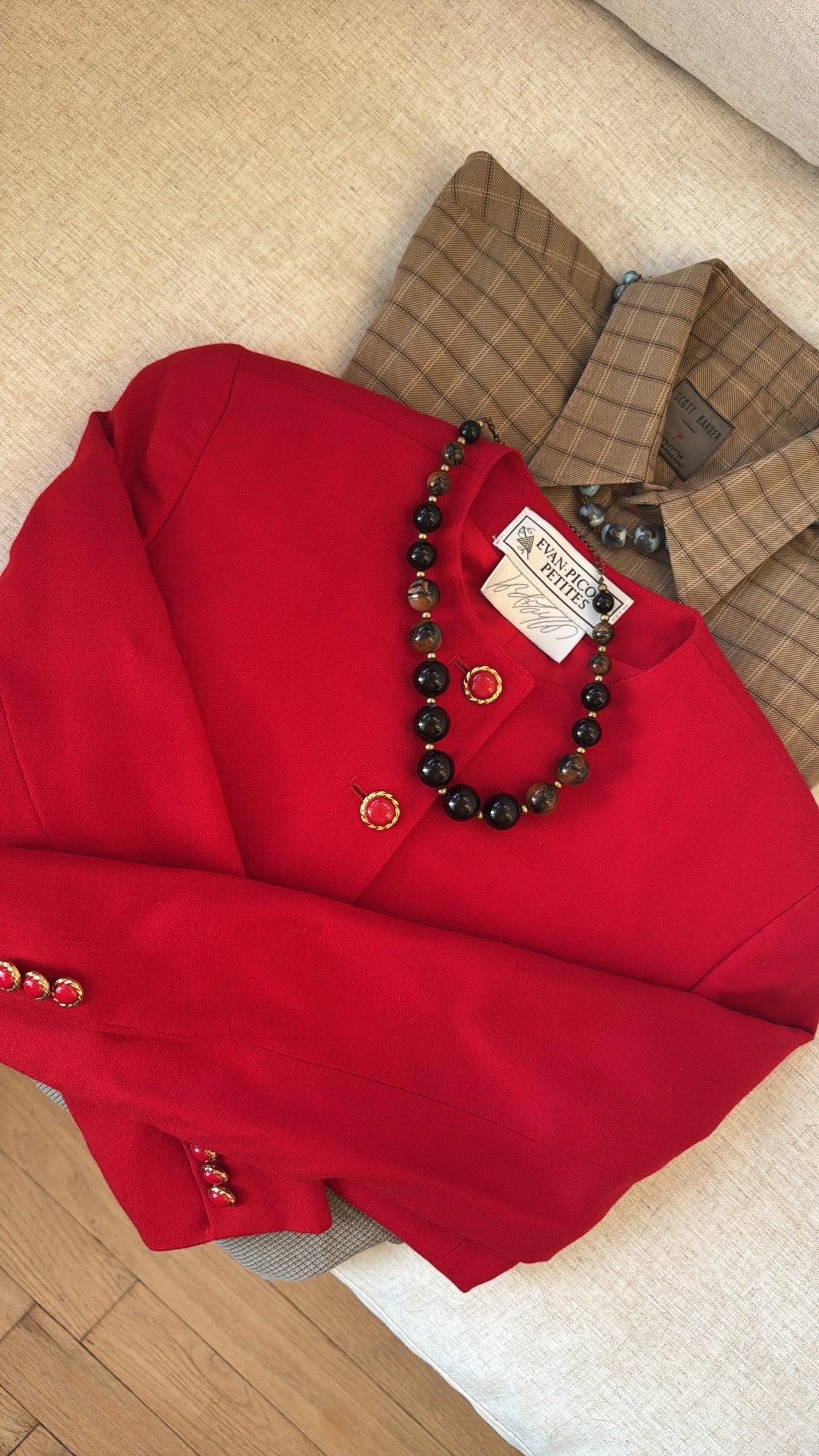 1970s/early 1980s Evan-Picone for Lord & Taylor 100% wool cropped blazer