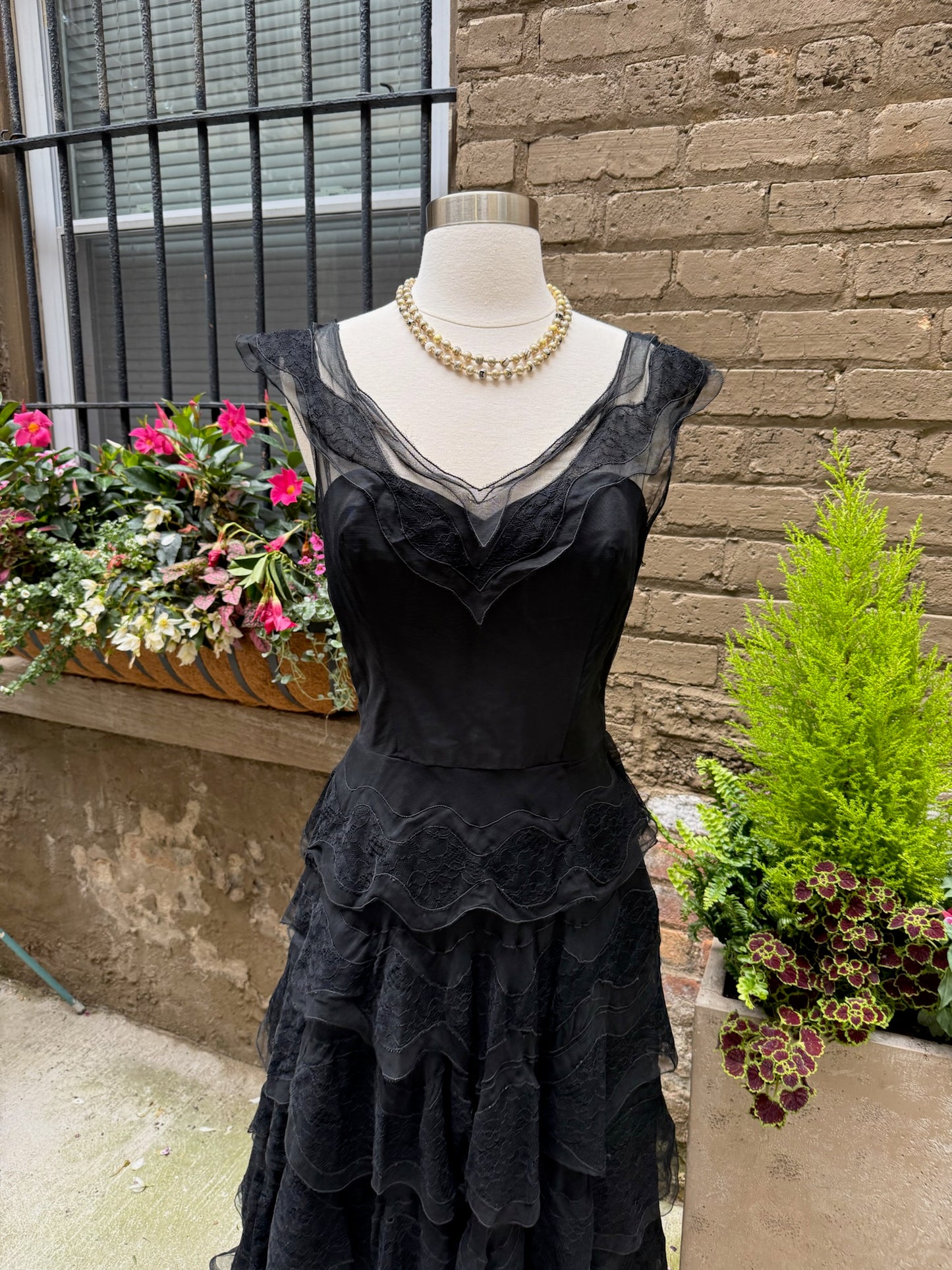 1950s Black Tiered Lace Chiffon Tulle Gown