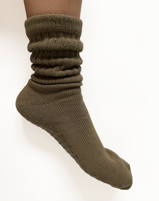 Slouchy grip socks - Olive green: 5 - 7.5