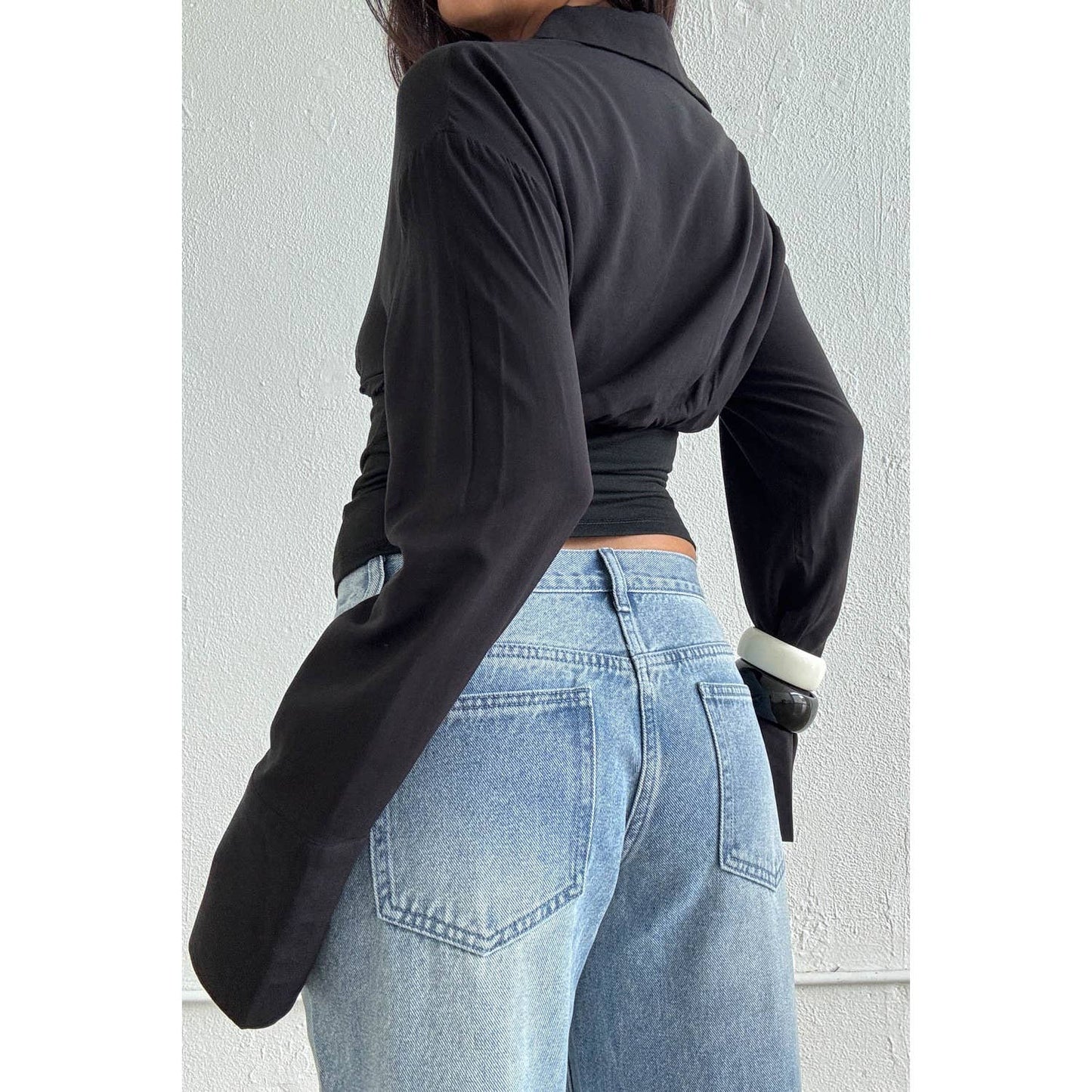 Half Button Down Fitted Waist Shirt in Black
