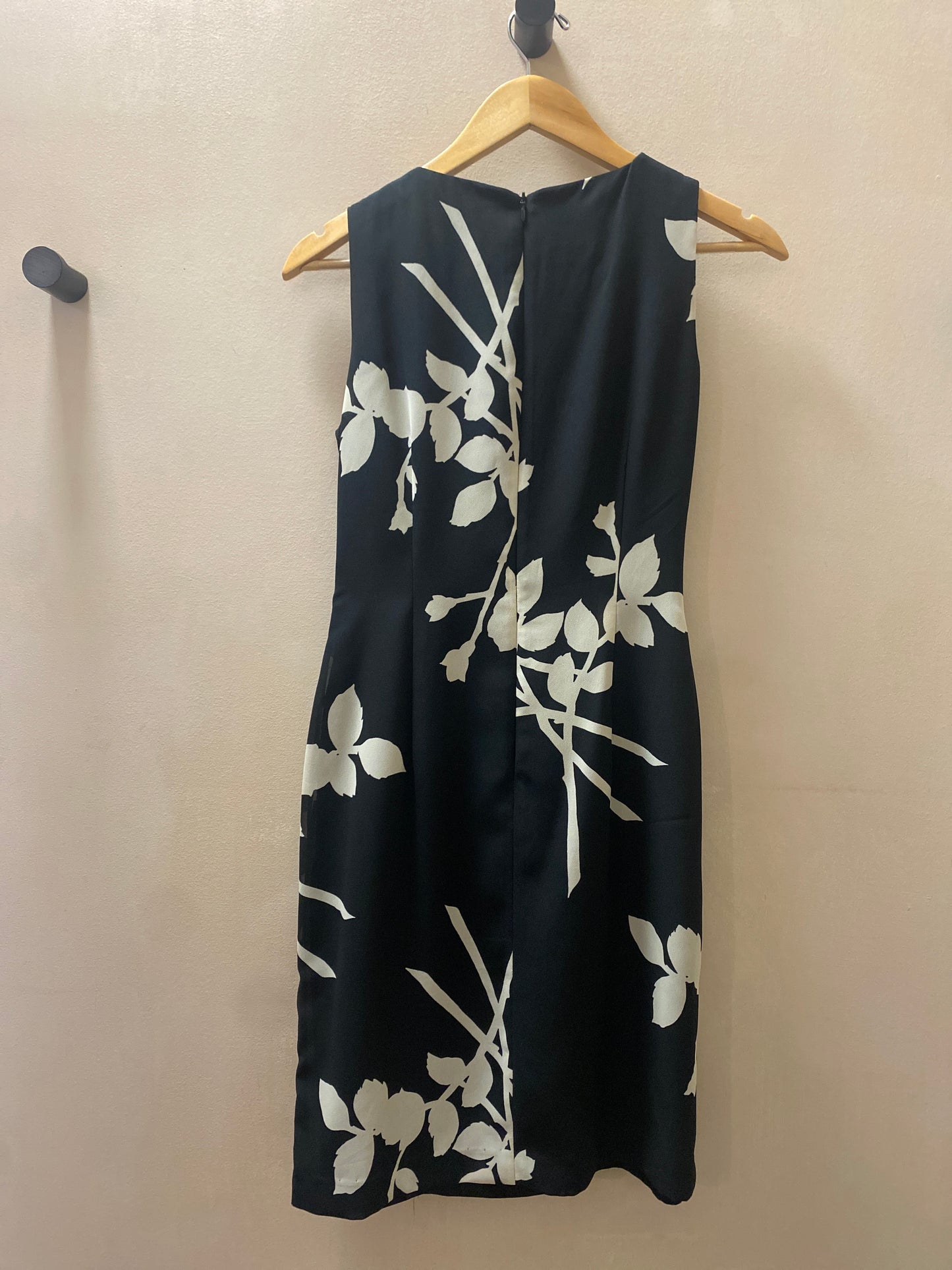 Vintage Petite B&W Floral Dress