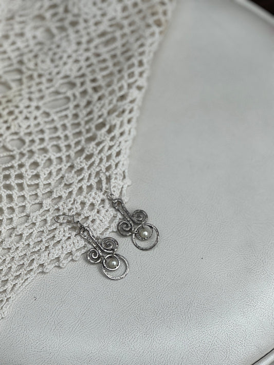 Vintage Avon Sterling Silver & Pearl Swirl Earrings
