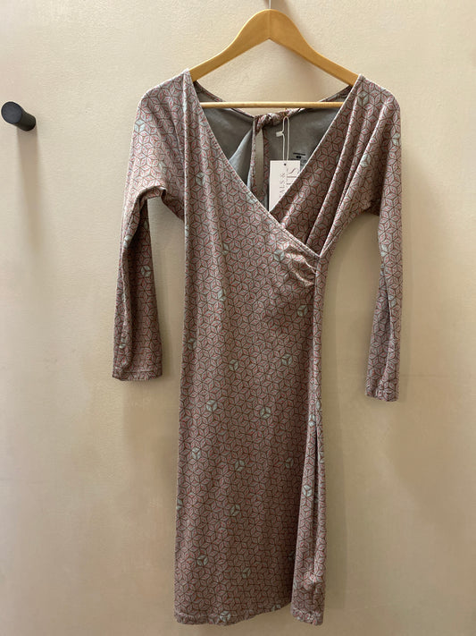 Pre-loved Patagonia Geometric Long Sleeve Dress