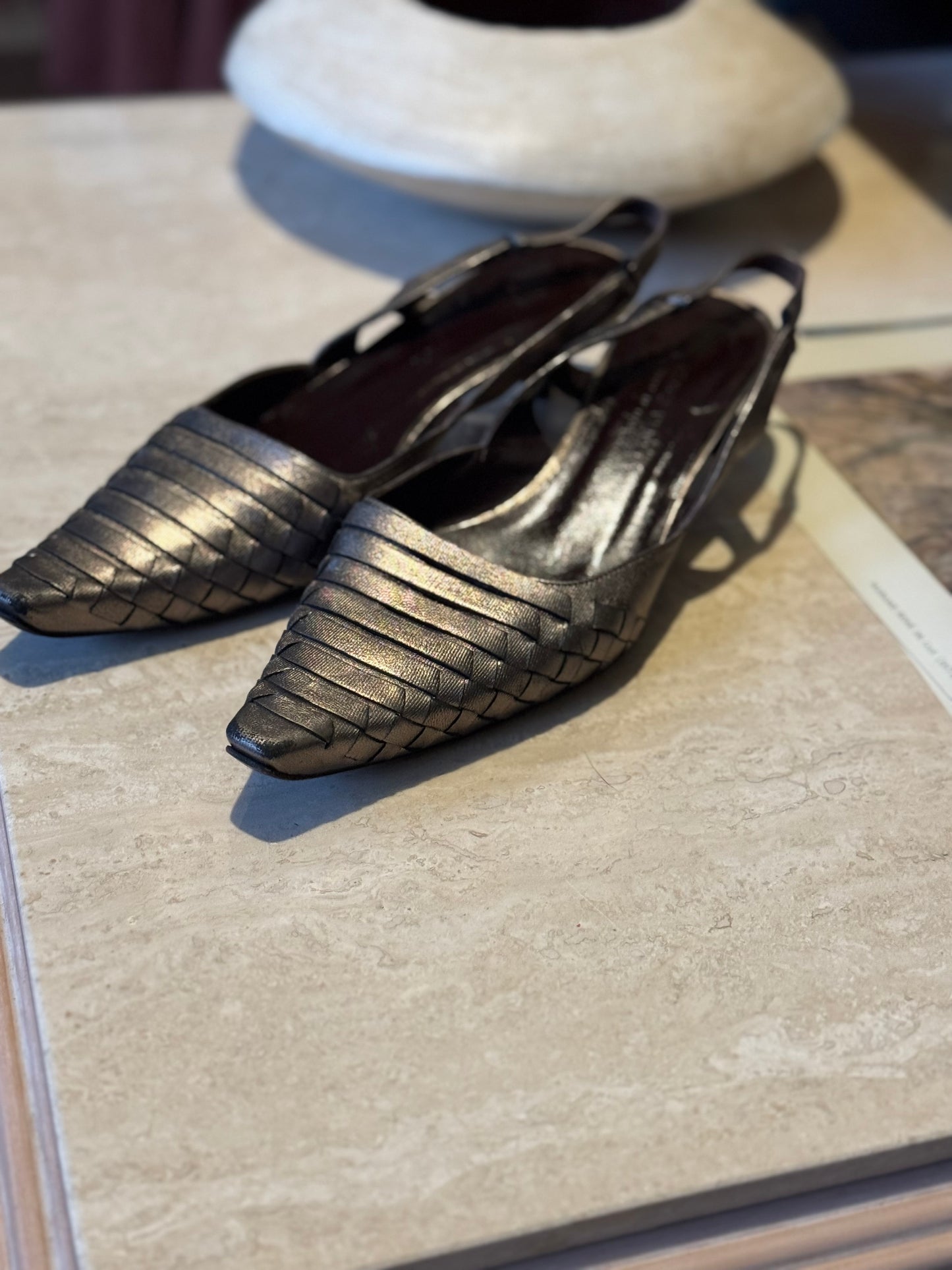 Pre-loved Bottega Veneta Metallic Woven Kitten Heels