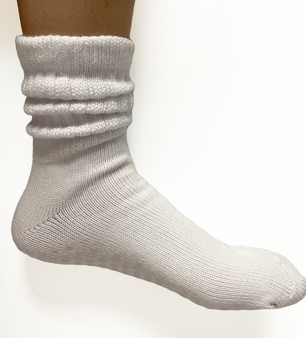 Slouchy grip socks - White: 5 - 7.5