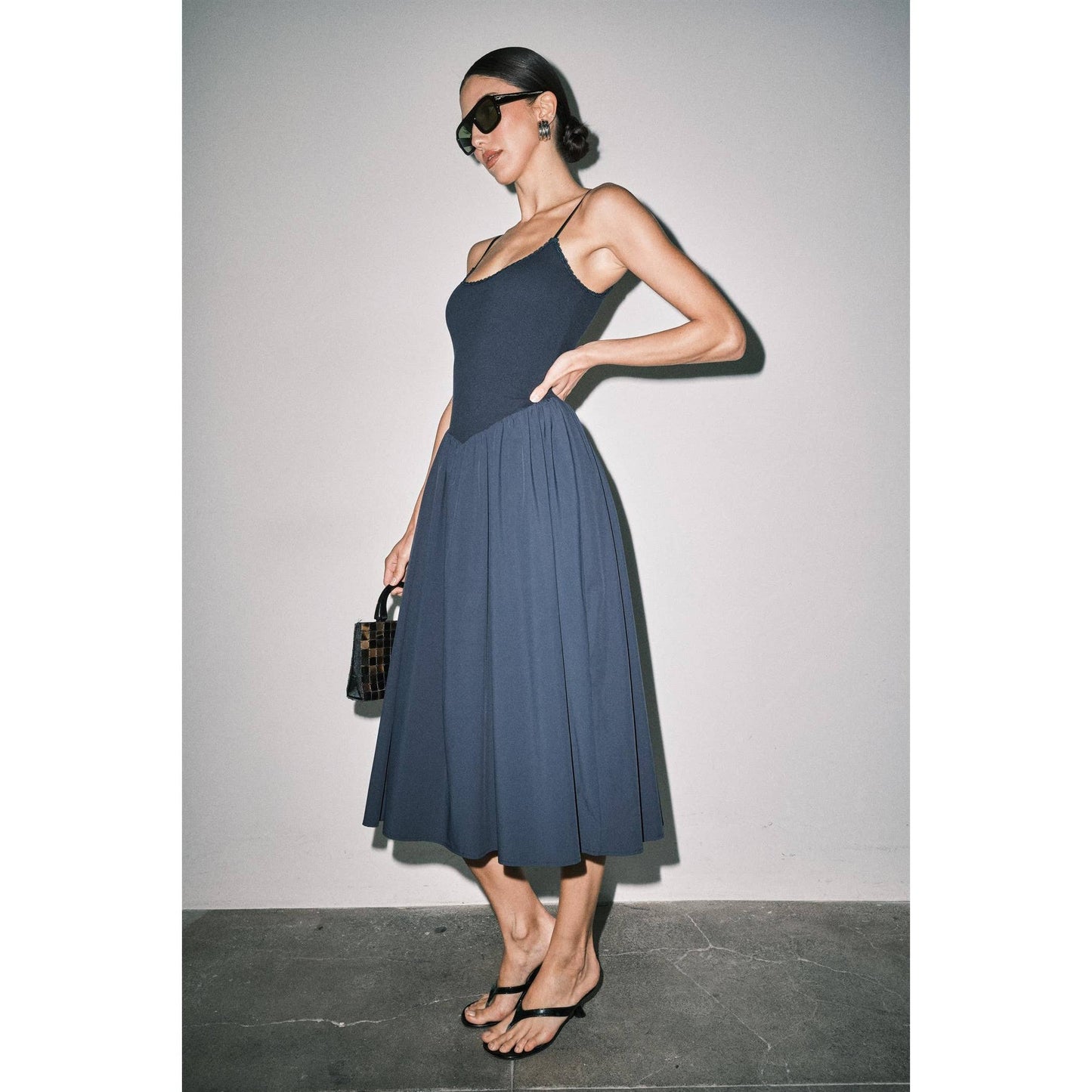 Chloe Contrast Midi Dress in Navy