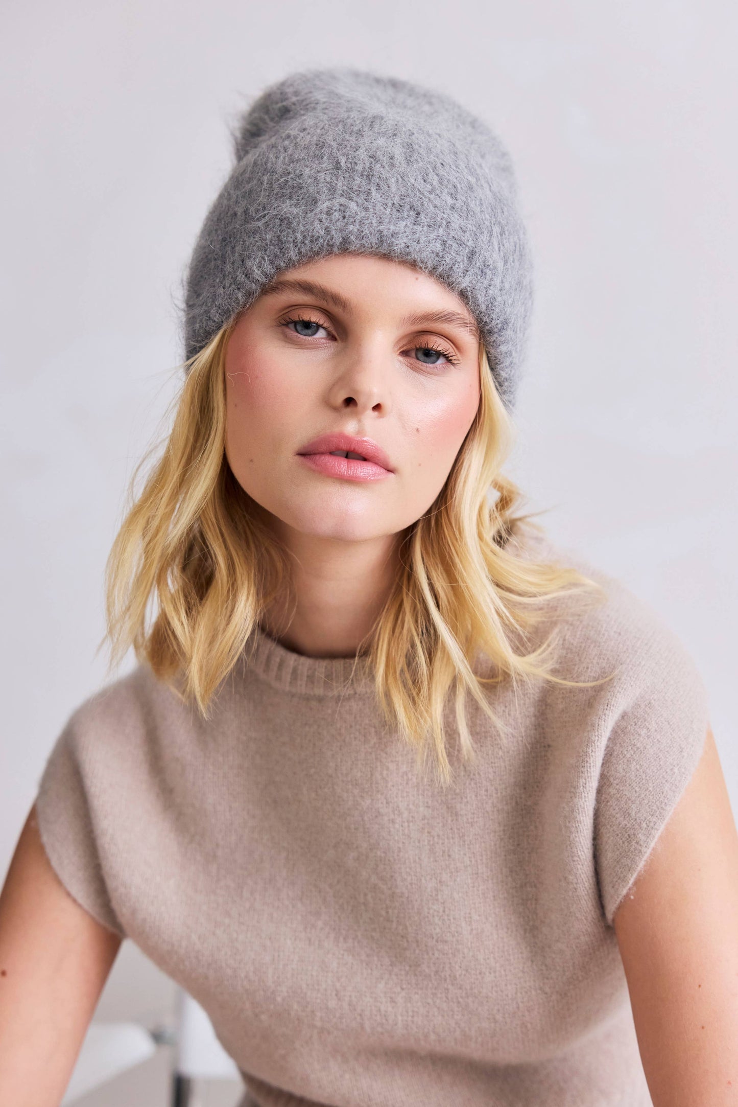 The Alpaca Beanie in Blizzard Grey